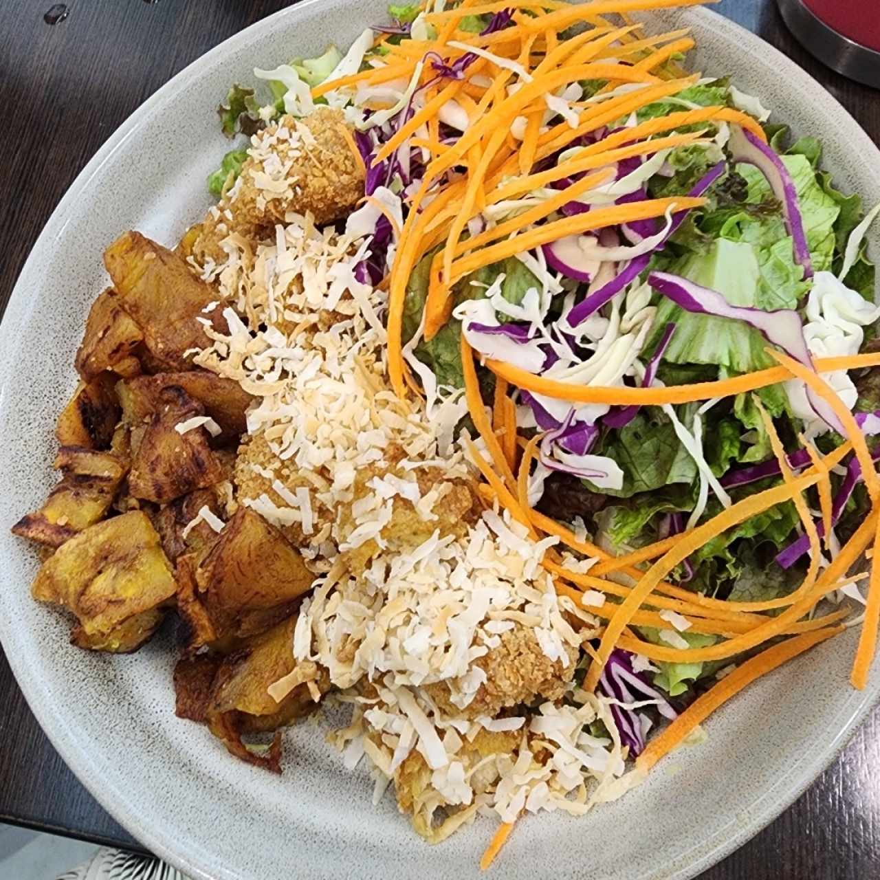 Sopas & Ensaladas - Ensalada de Corvina