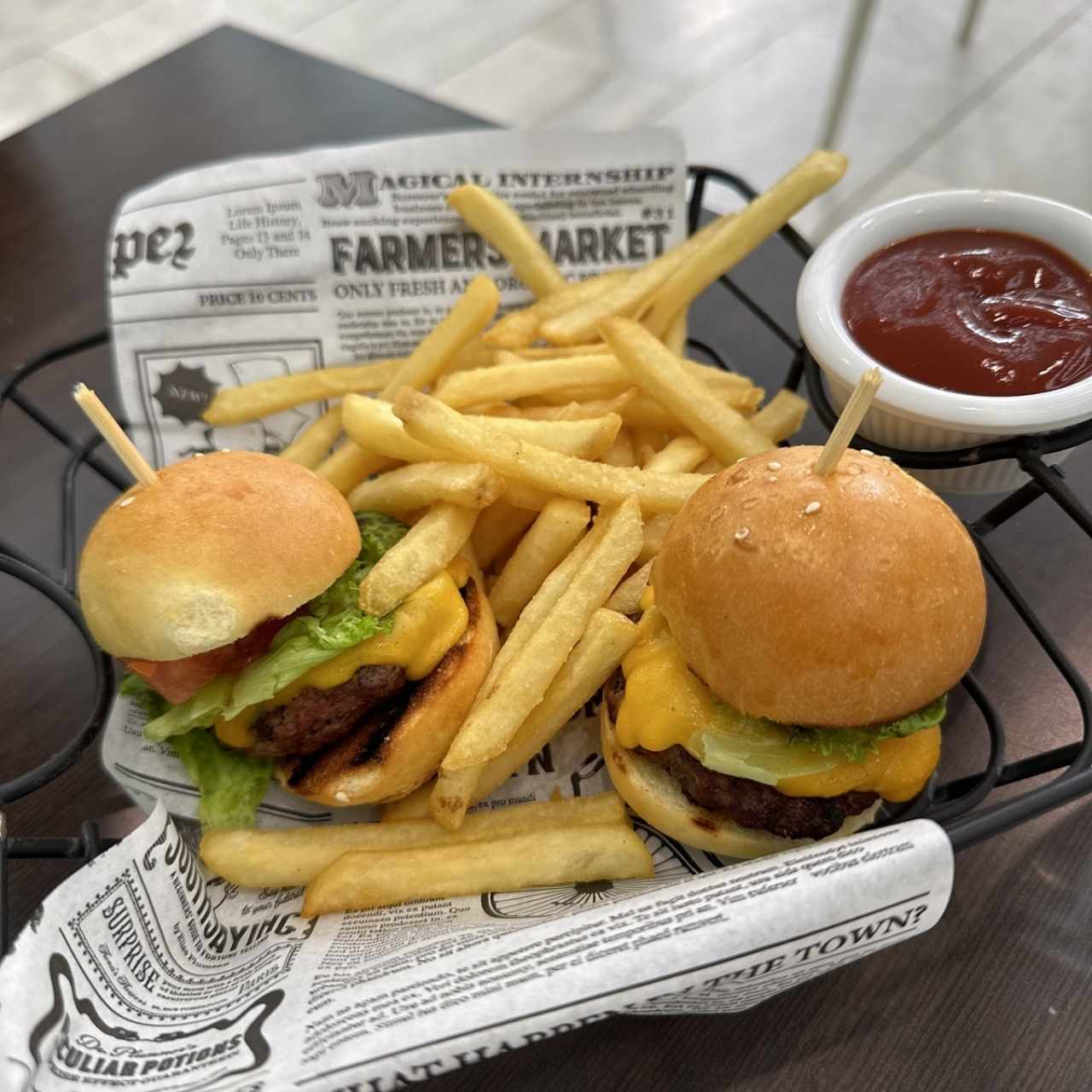 2 Mini Hamburguesas