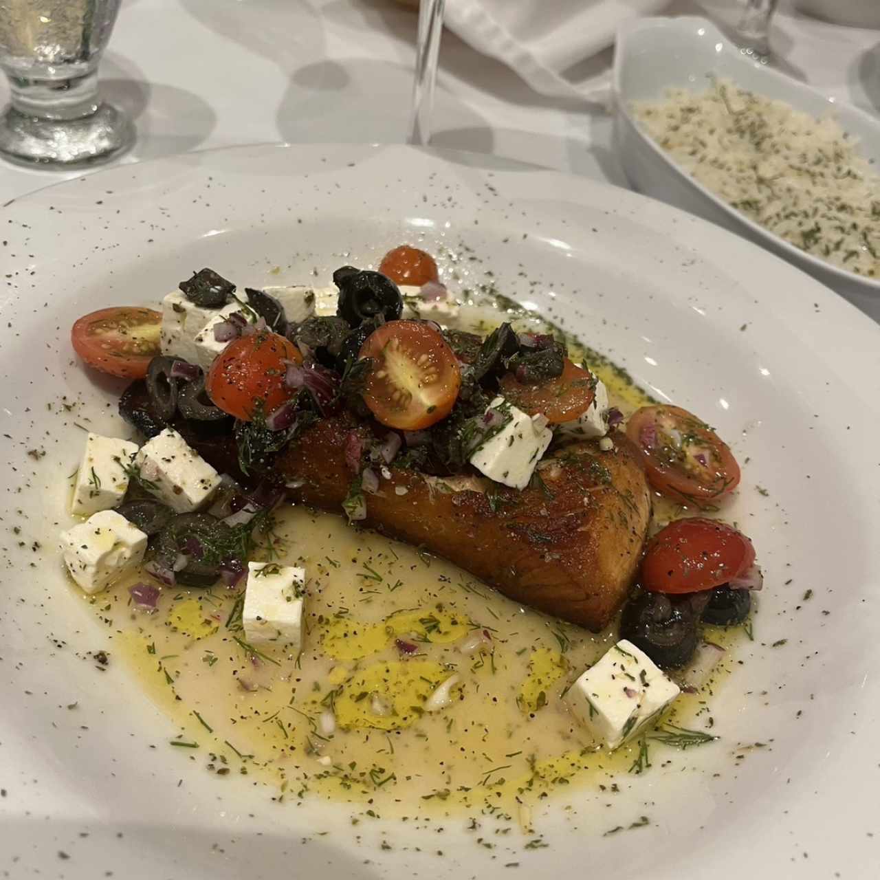 Salmón a la Griega