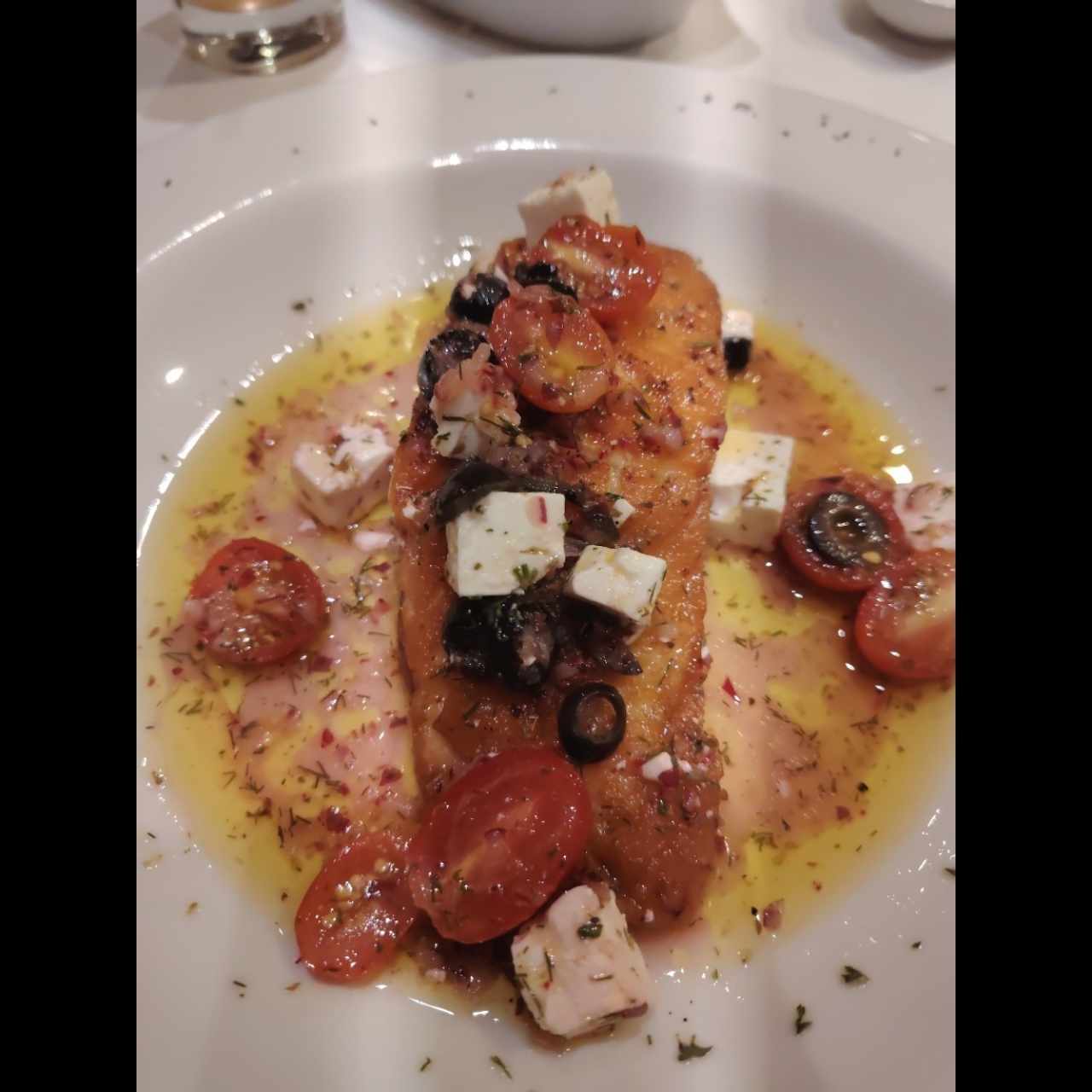 Salmón a la Griega