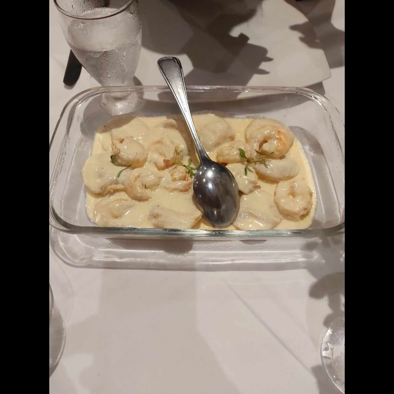 Ravioli de Queso con Camarones a la Crema