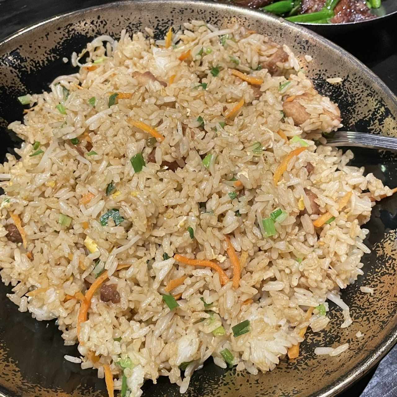 Arroz frito con puerco