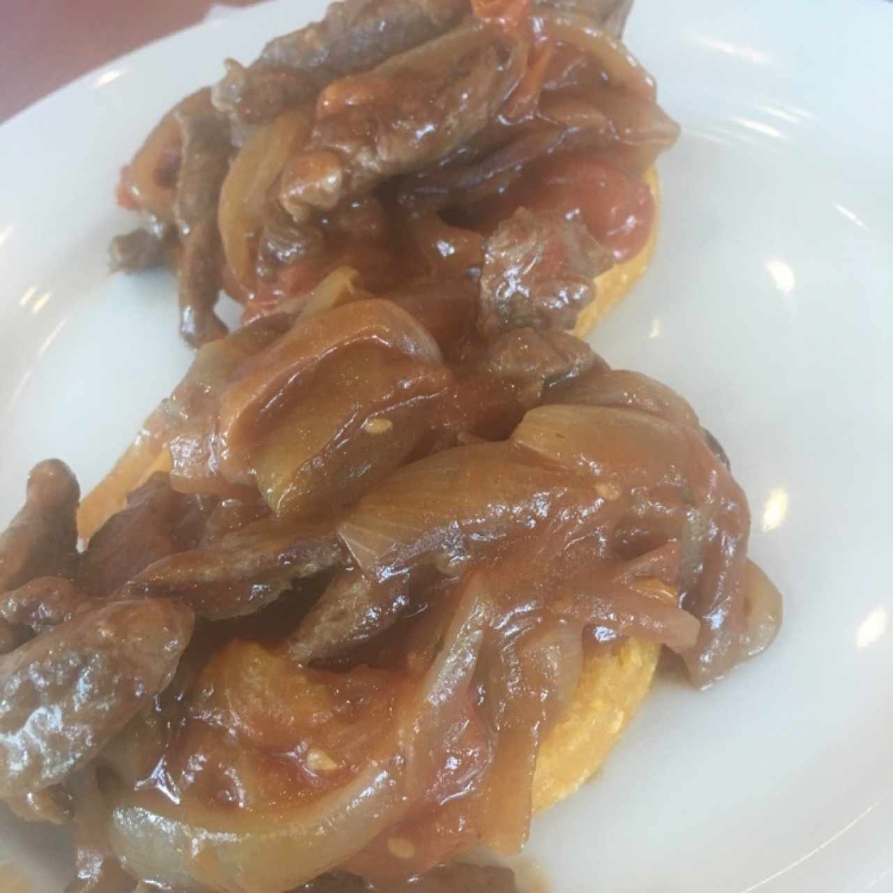 Desayuno - bistec picado con tortillas
