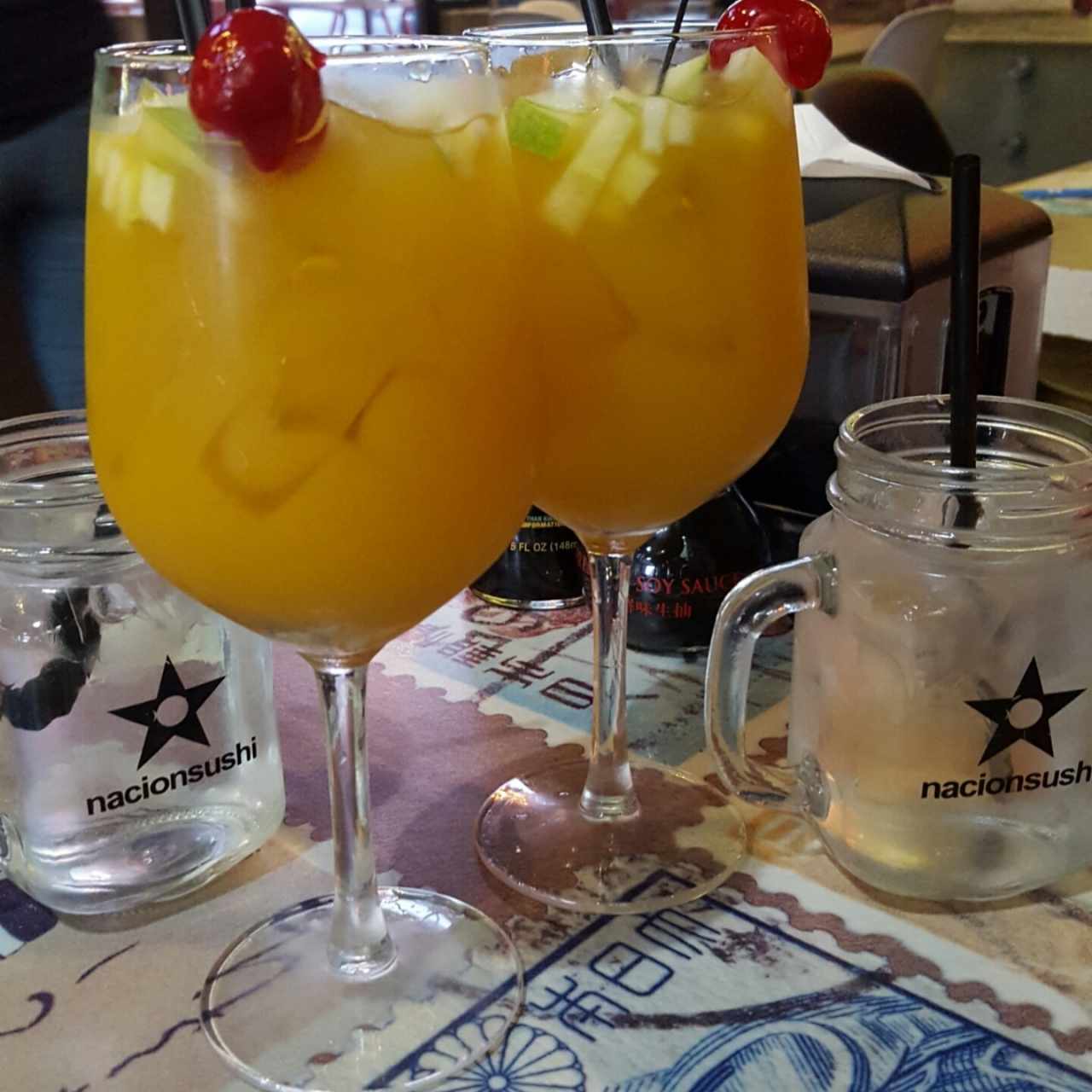 Seductores cocteles - Sangría de mango