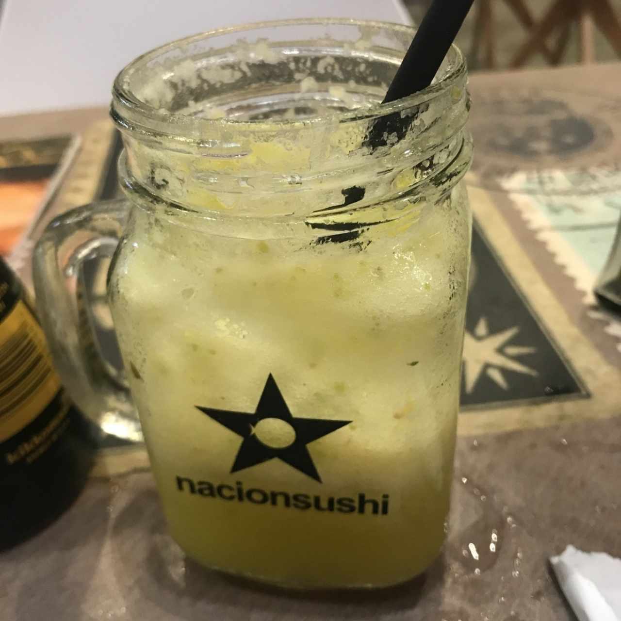 Jugo de manzana verde, piña y jengibre