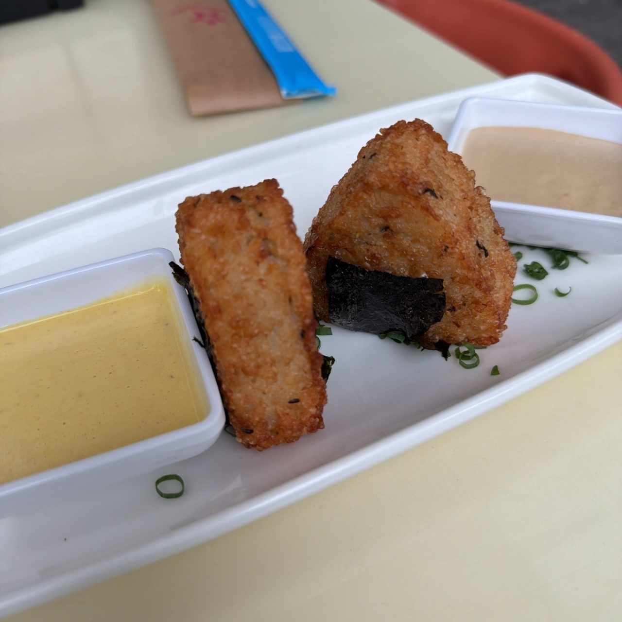 Onigiri de Atún (2 unidades)