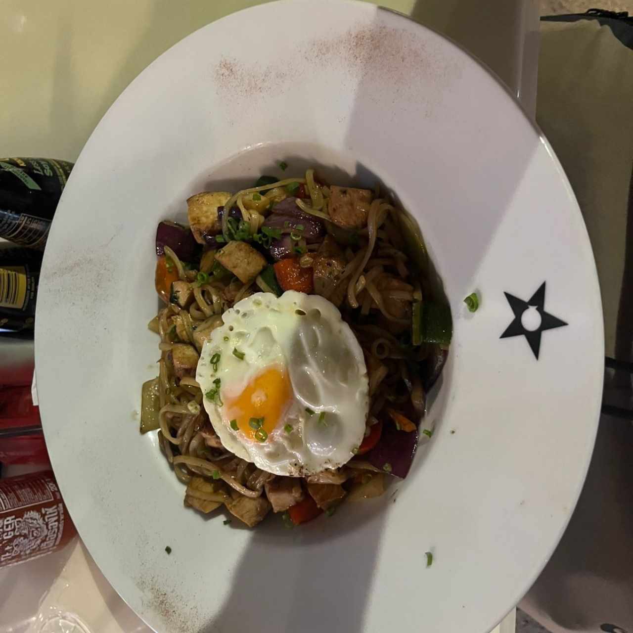 Pad Kee Mao de Pollo