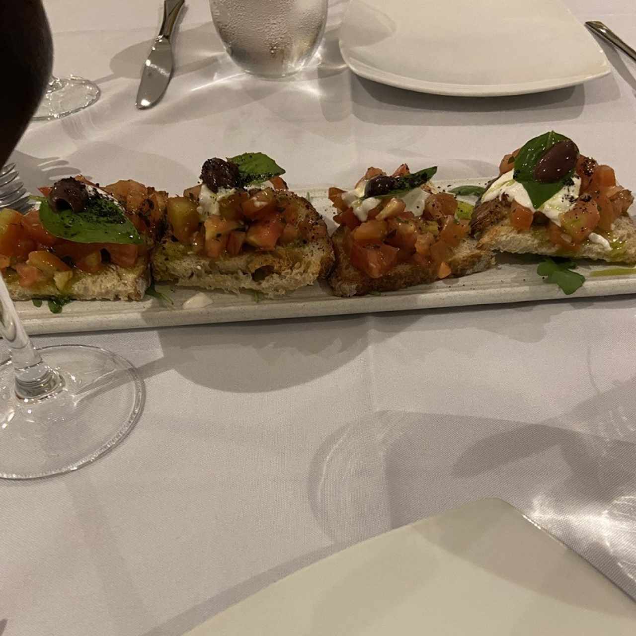 Antipasti - Bruschetta mediterranea