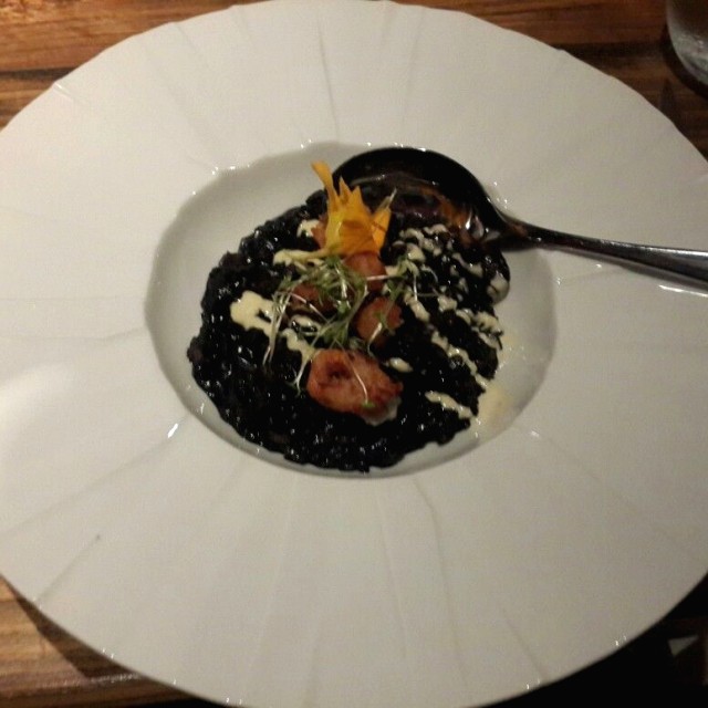 Risotto de tinta de calamar