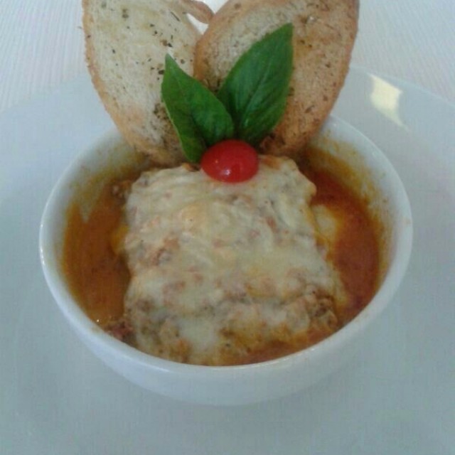 Lasagna mixta de pollo carne y chorizo