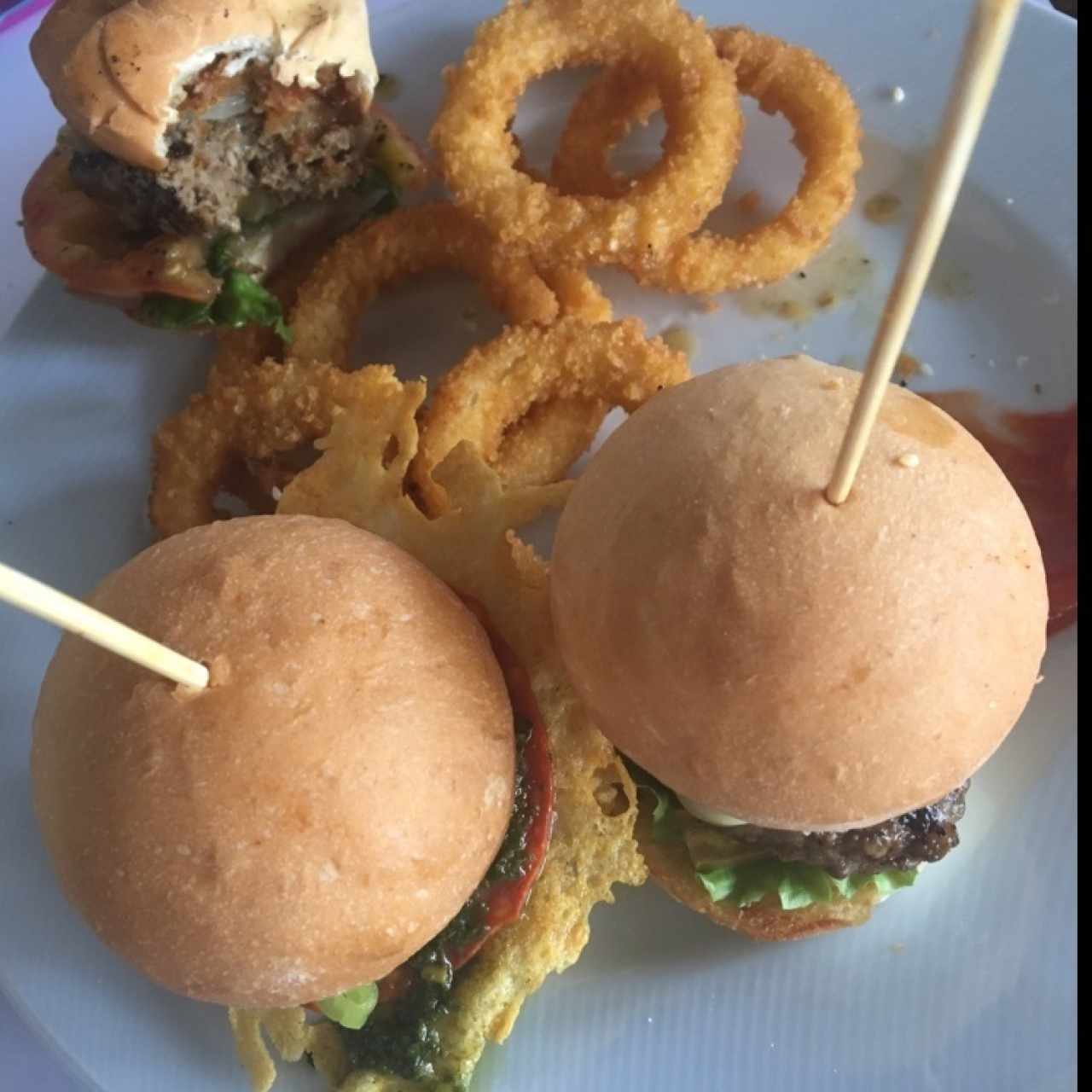 sliders con aros de cebolla
