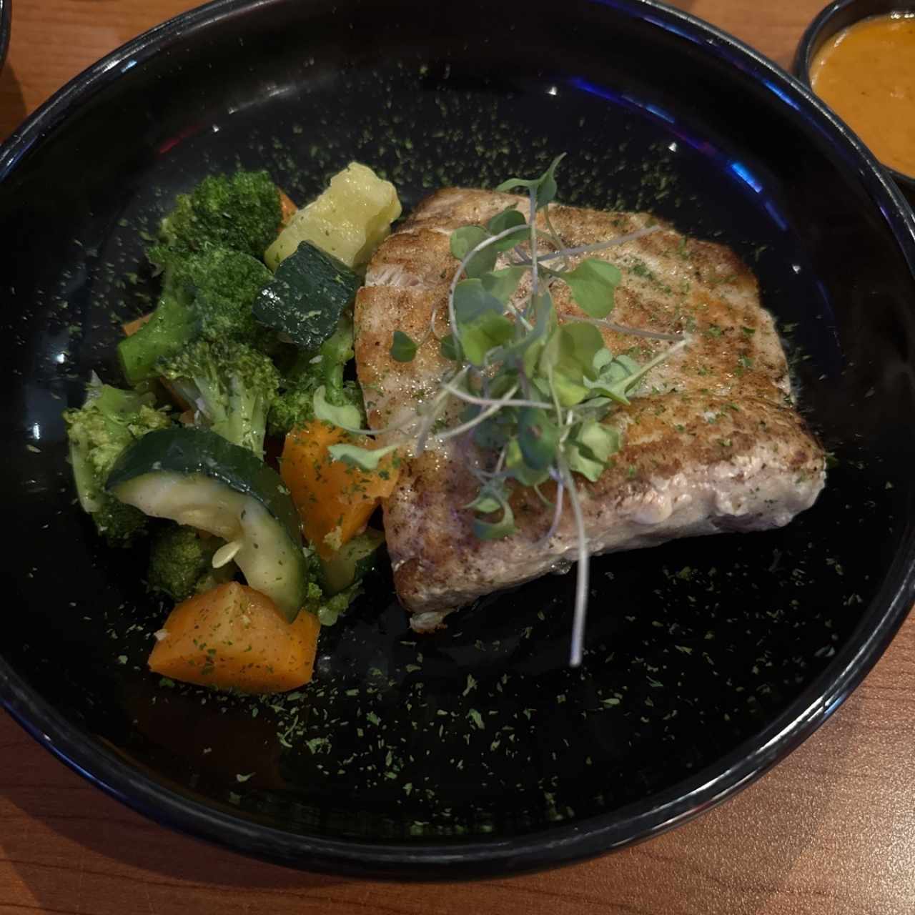 Corvina al Curry con vegetales 