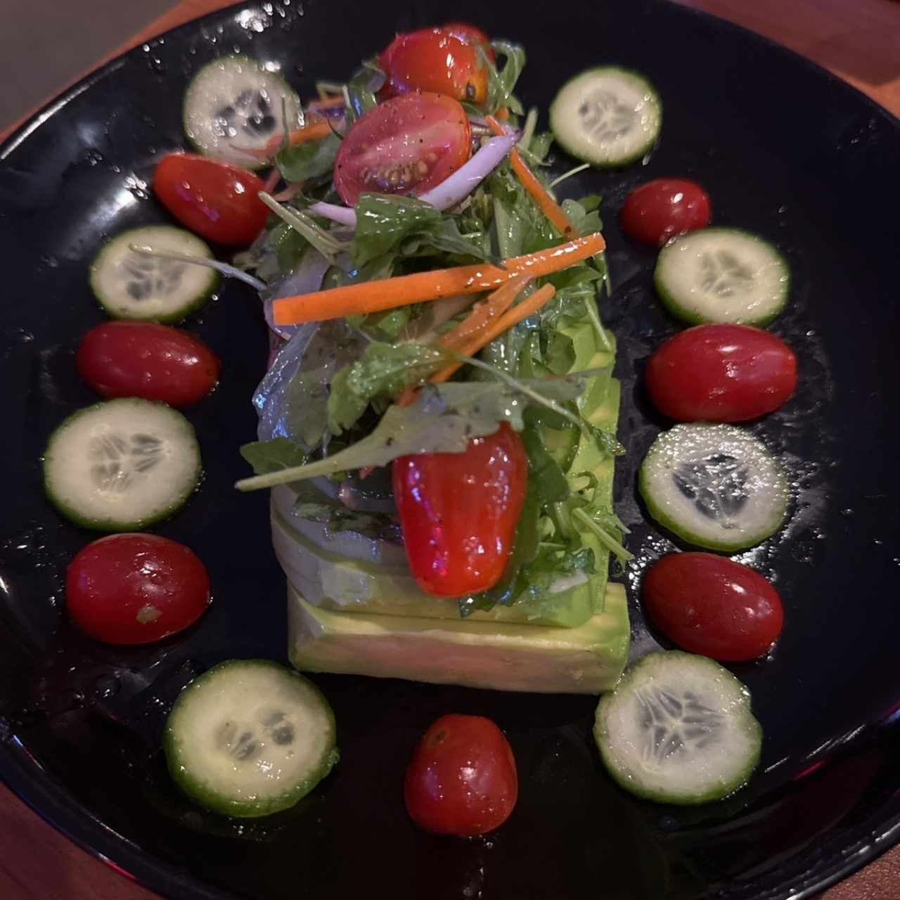 MEDIO AGUACATE