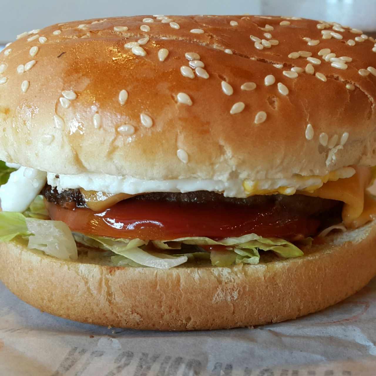 Hamburguesa con huevo