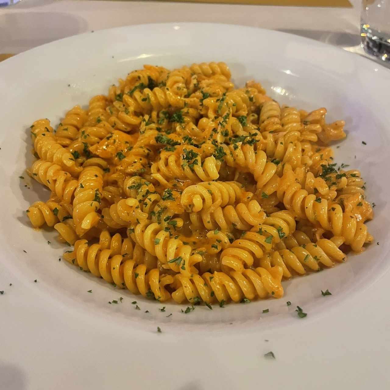 Pasta Tradizionale - Fusilli Al Salmone