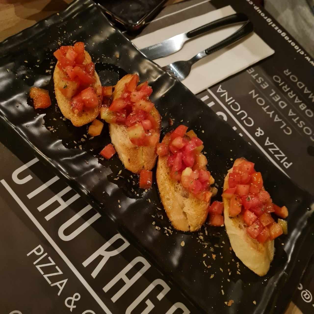 Antipasti - Entradas - Bruschette Classiche