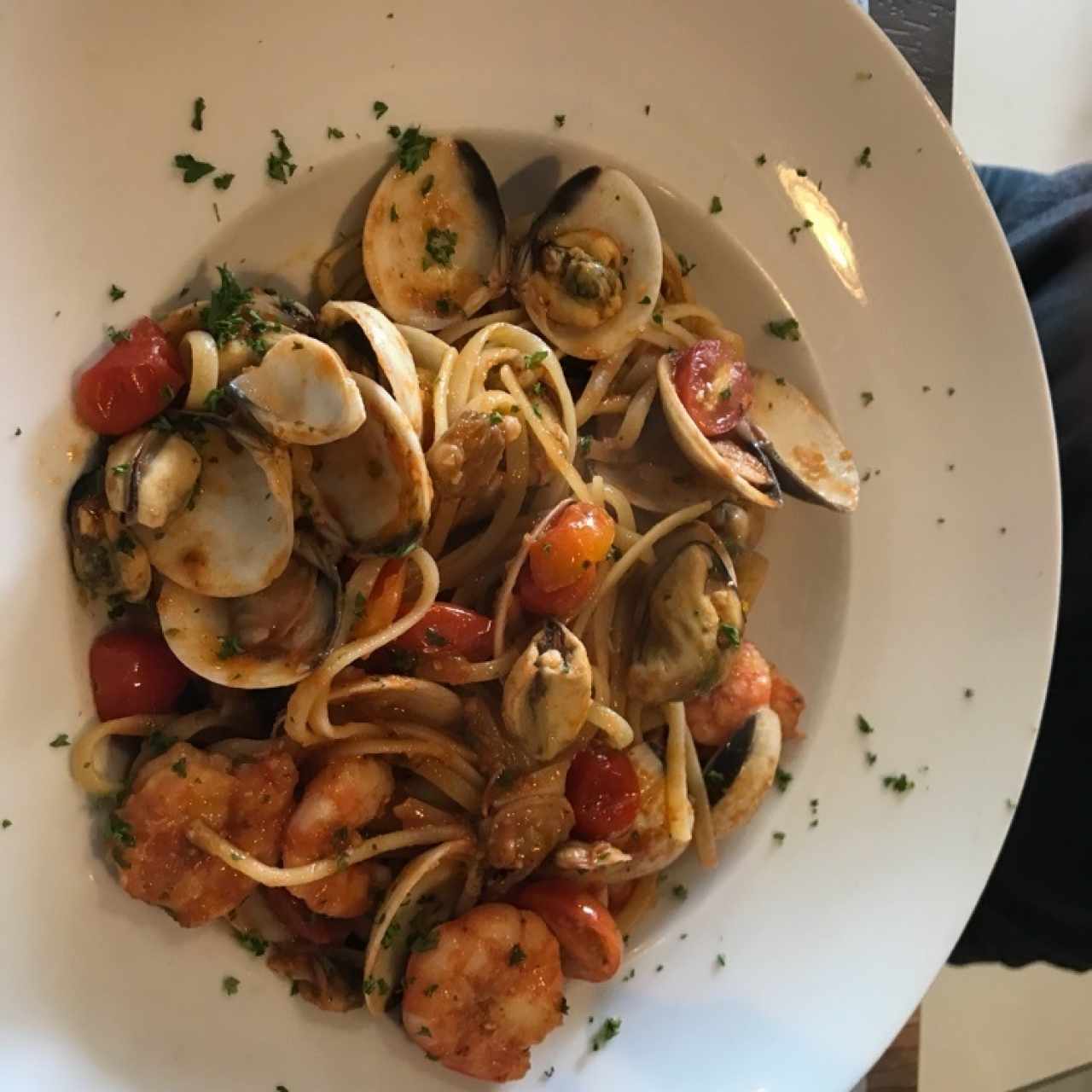 Linguini con frutos del mar