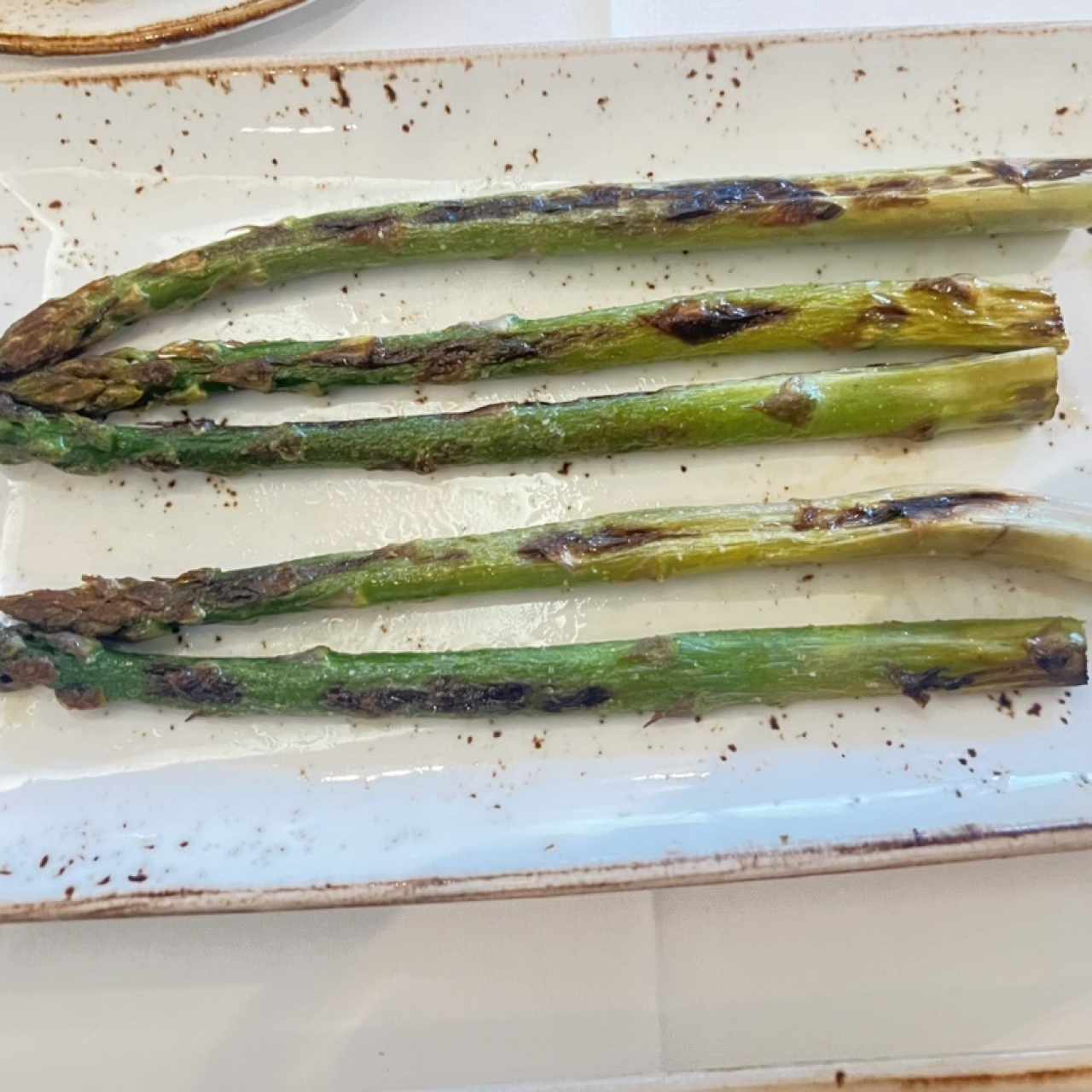 Esparragos al grill