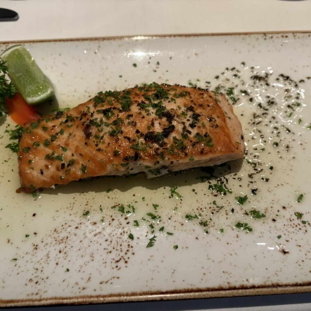 Salmon finas Hiervas 