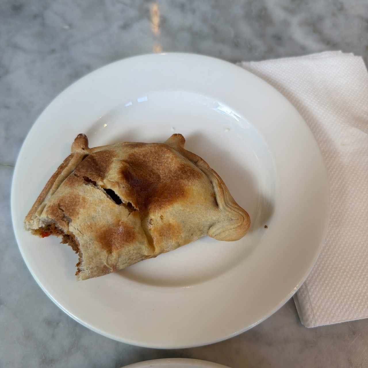 Empanada de carne picante 