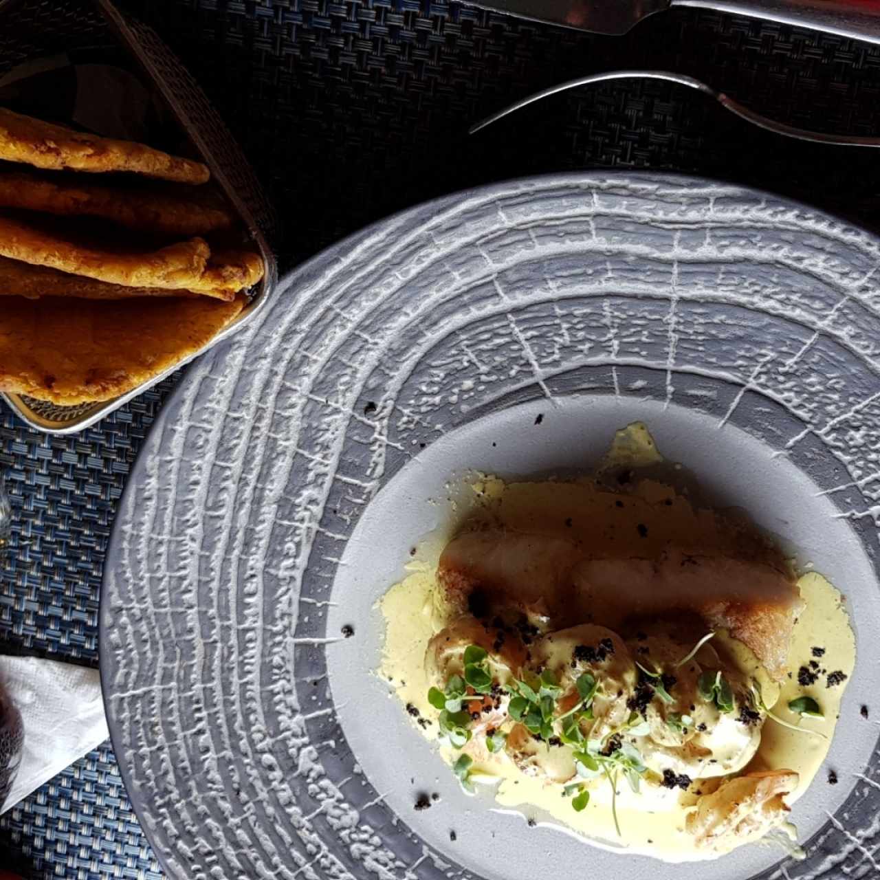 pescado con camarones