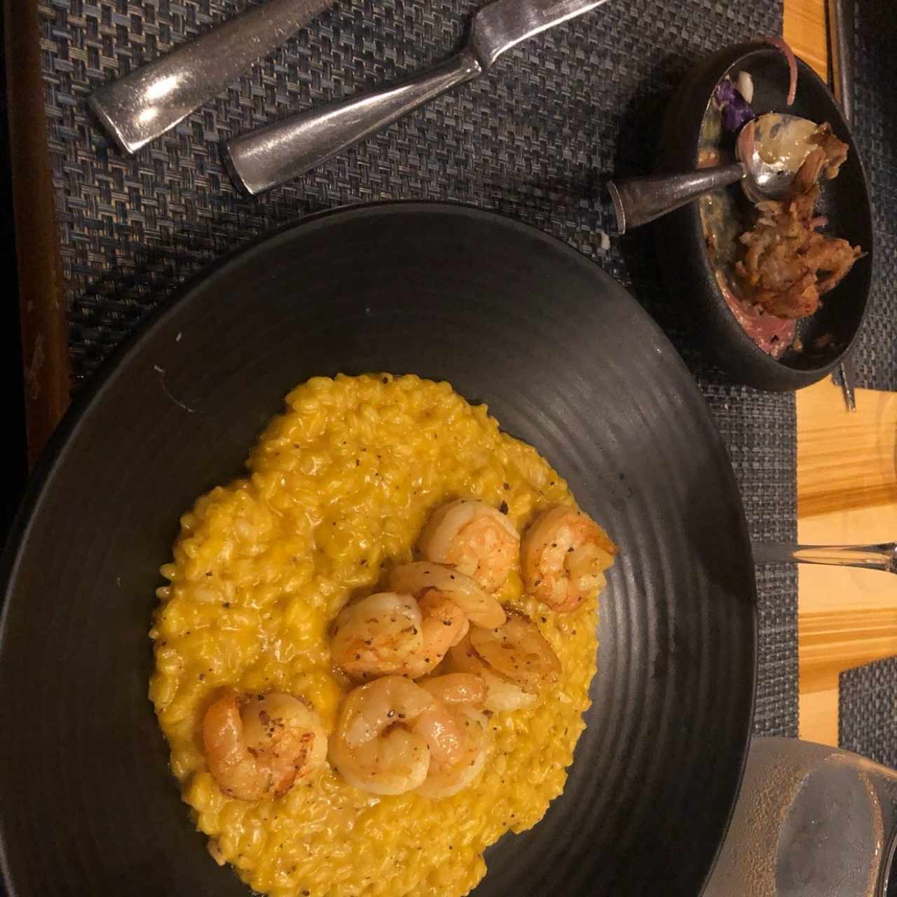 Rissotto de camarones y achiote