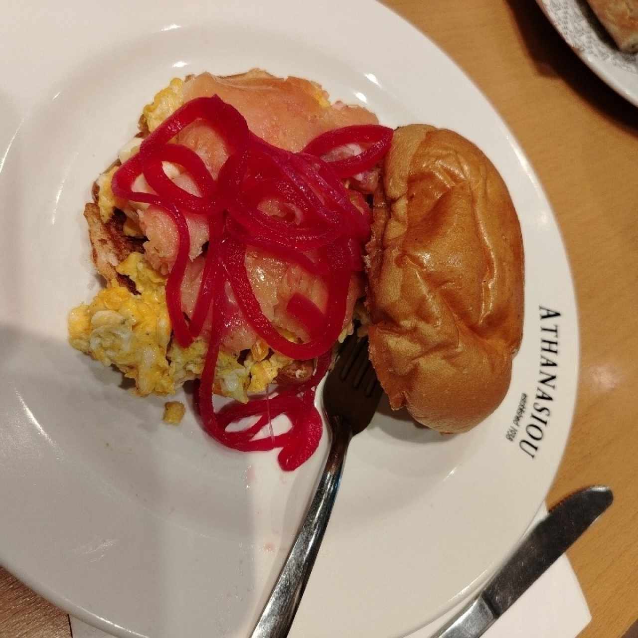 Salmón brioche 