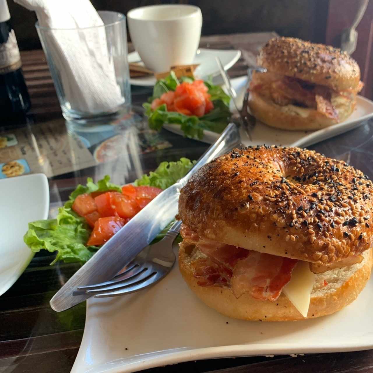 desayuno especial. best bagel ever!