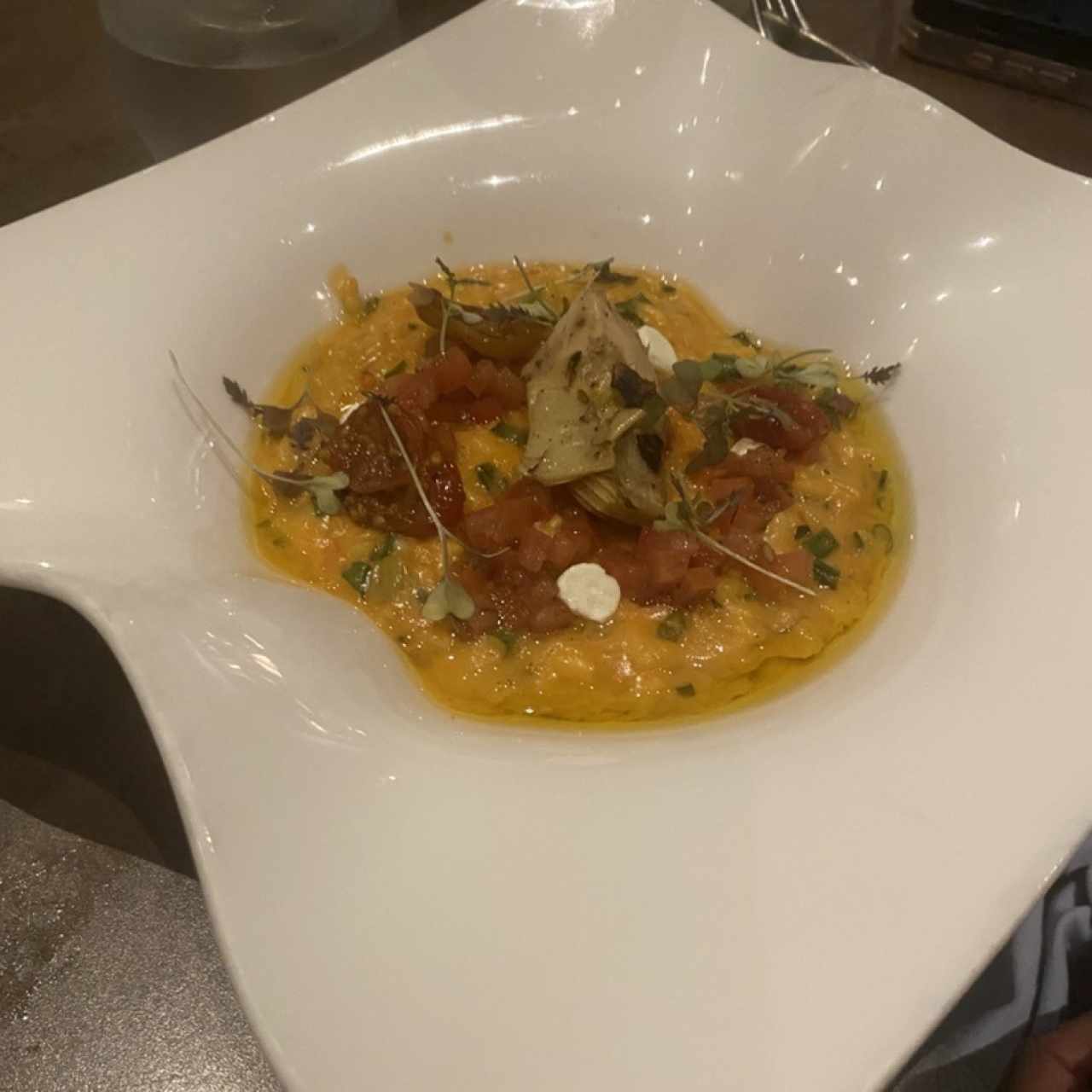 Crudos - Tuna Pizza