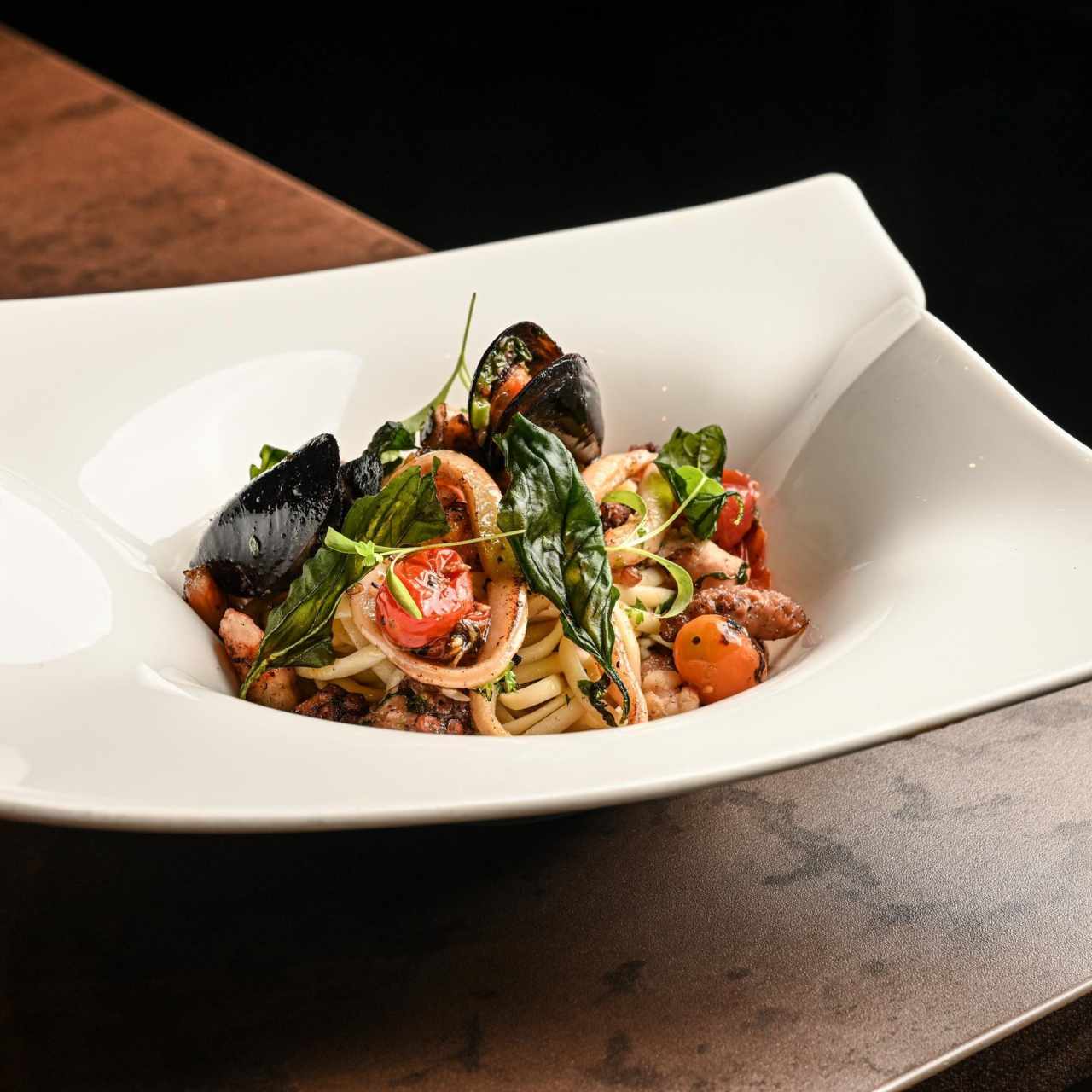 Linguini Aglio e Olio Frutto di Mare