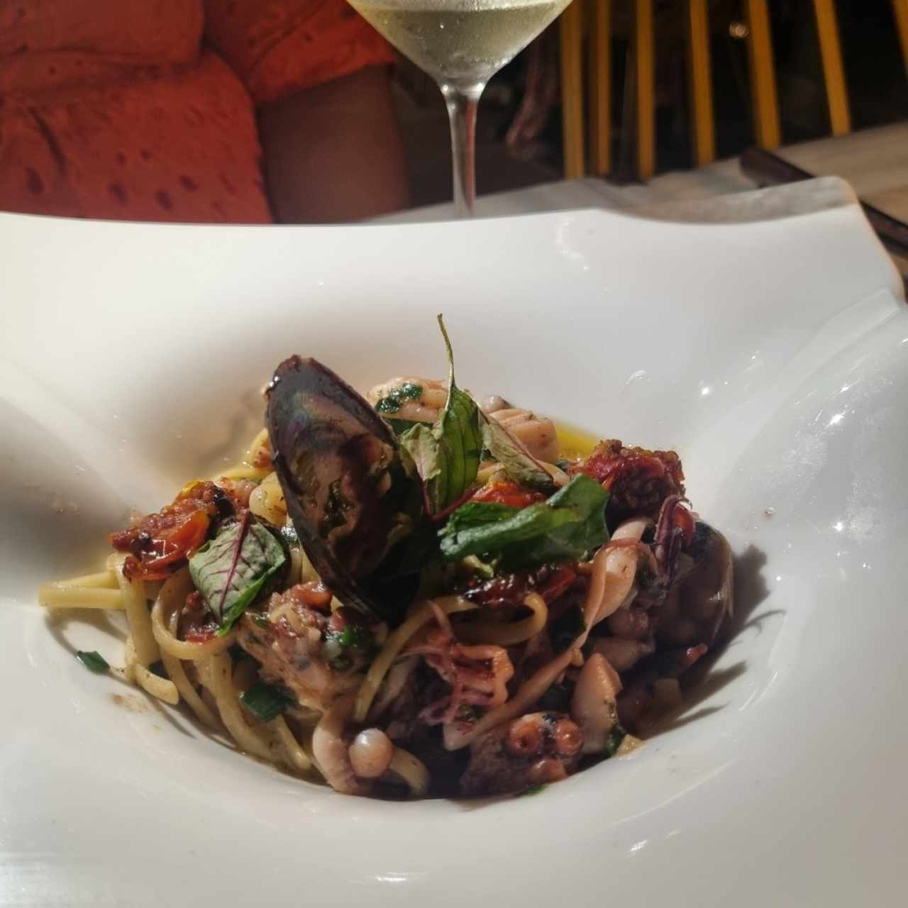 Linguini Aglio e Olio Frutto di Mare