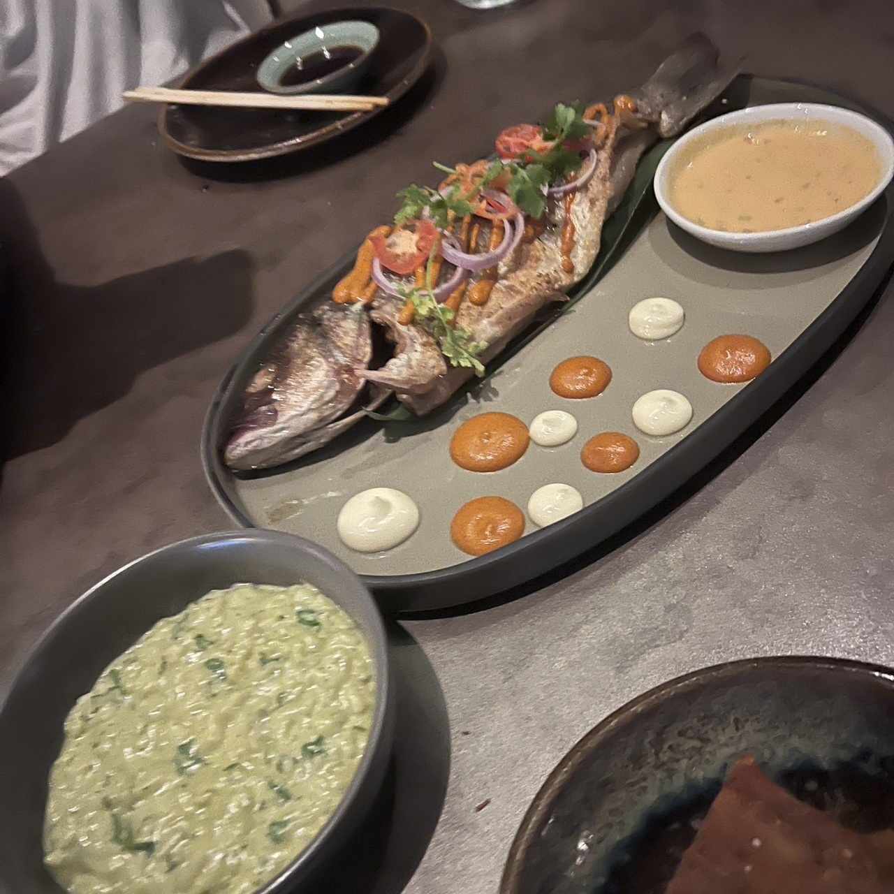 Pescados - Branzino Acevichado