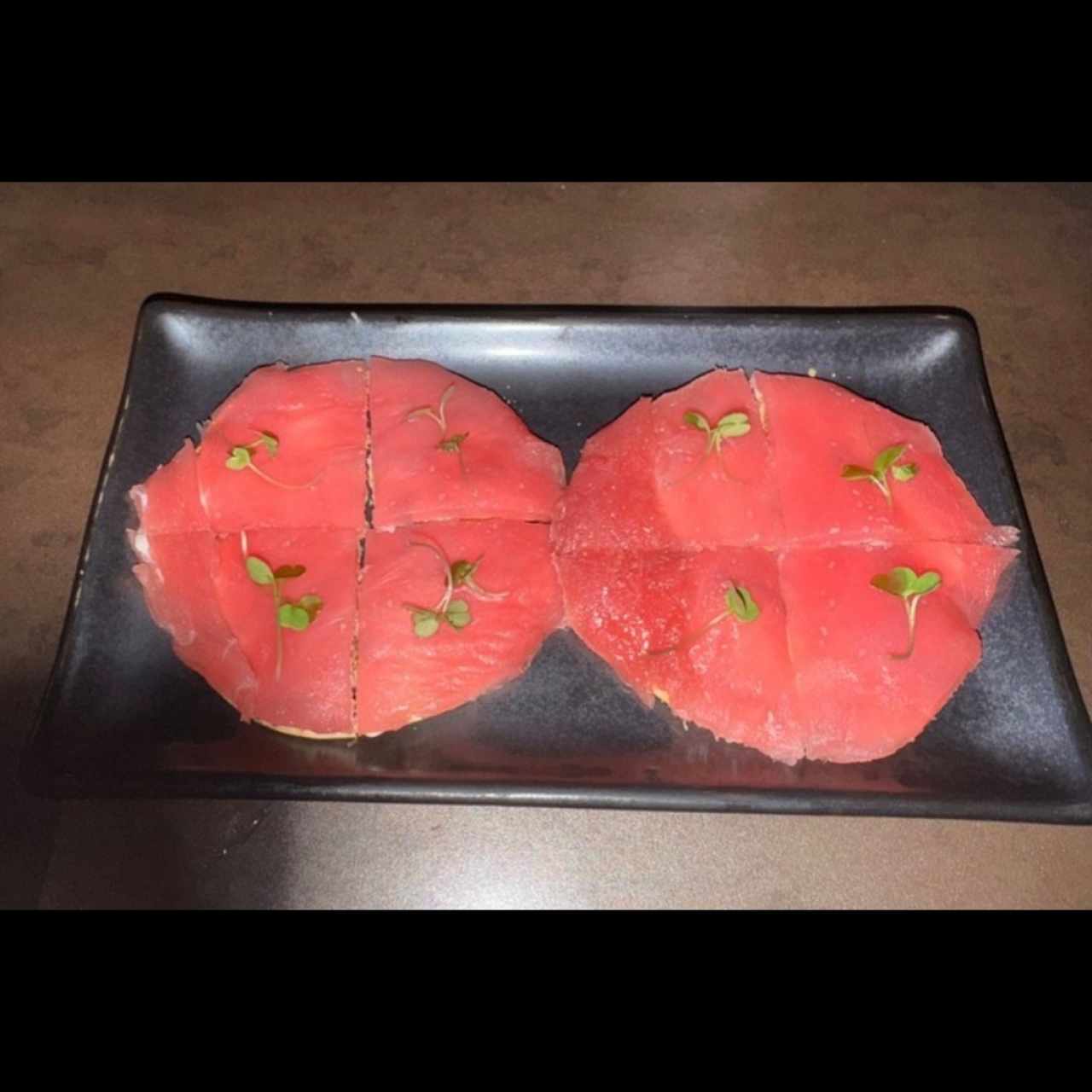 Crudos - Tuna Pizza