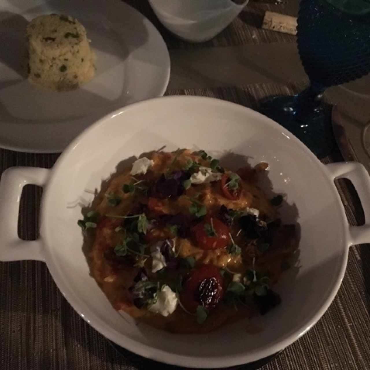 Risotto de tomates y queso de cabra
