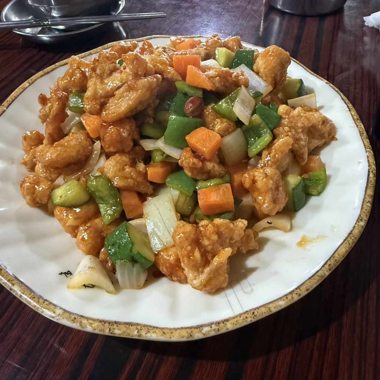 Plato salteado - Pollo Kong Pao