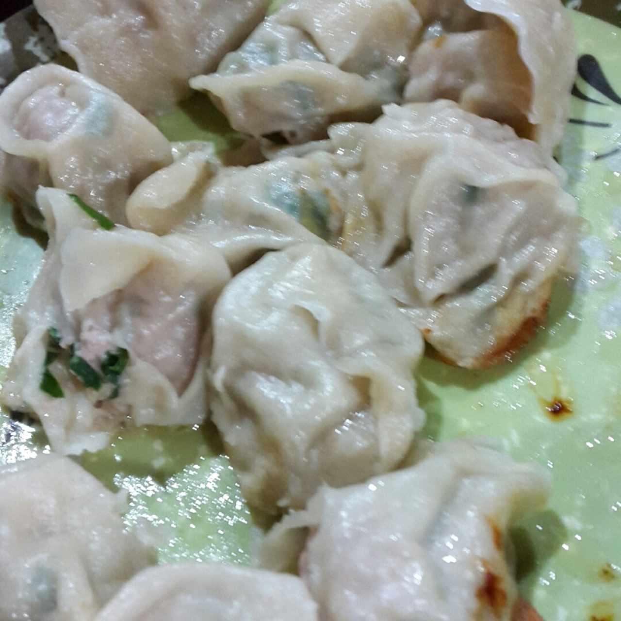empanadas de puerco frito