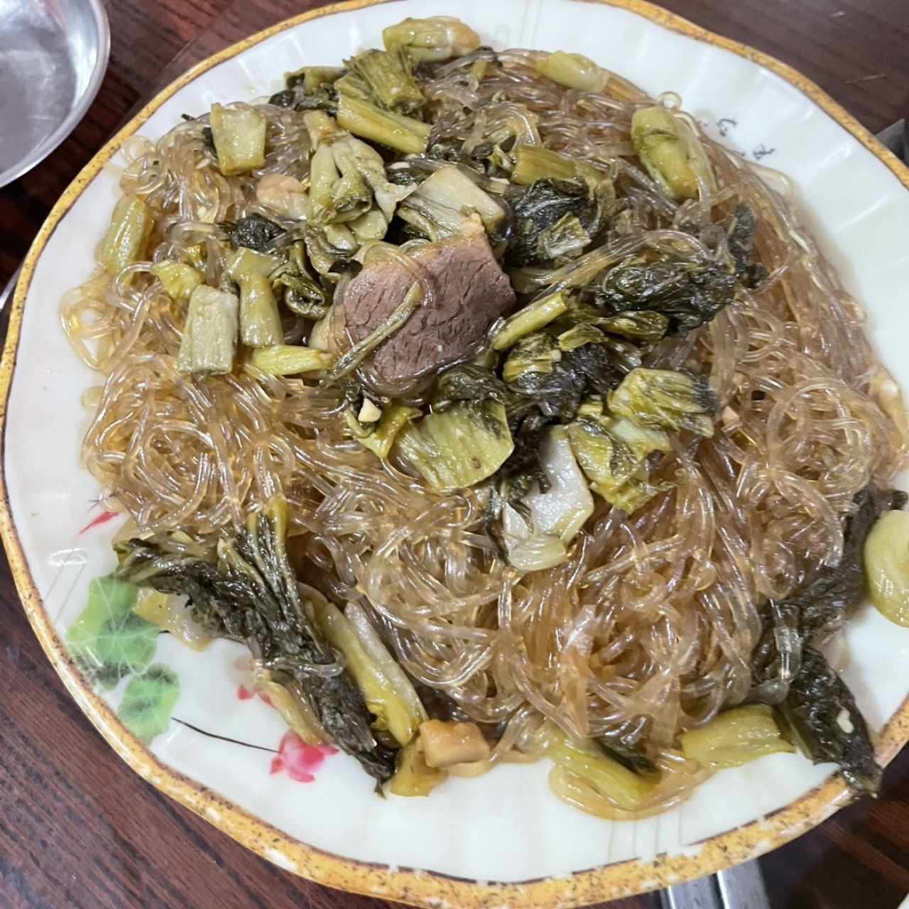 Fideo transparente saldeado con chucrut
