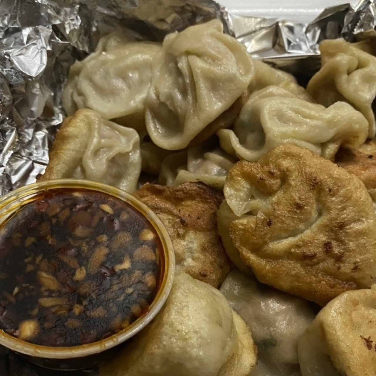 Dumplings Fritos De Puerco y Puerro 