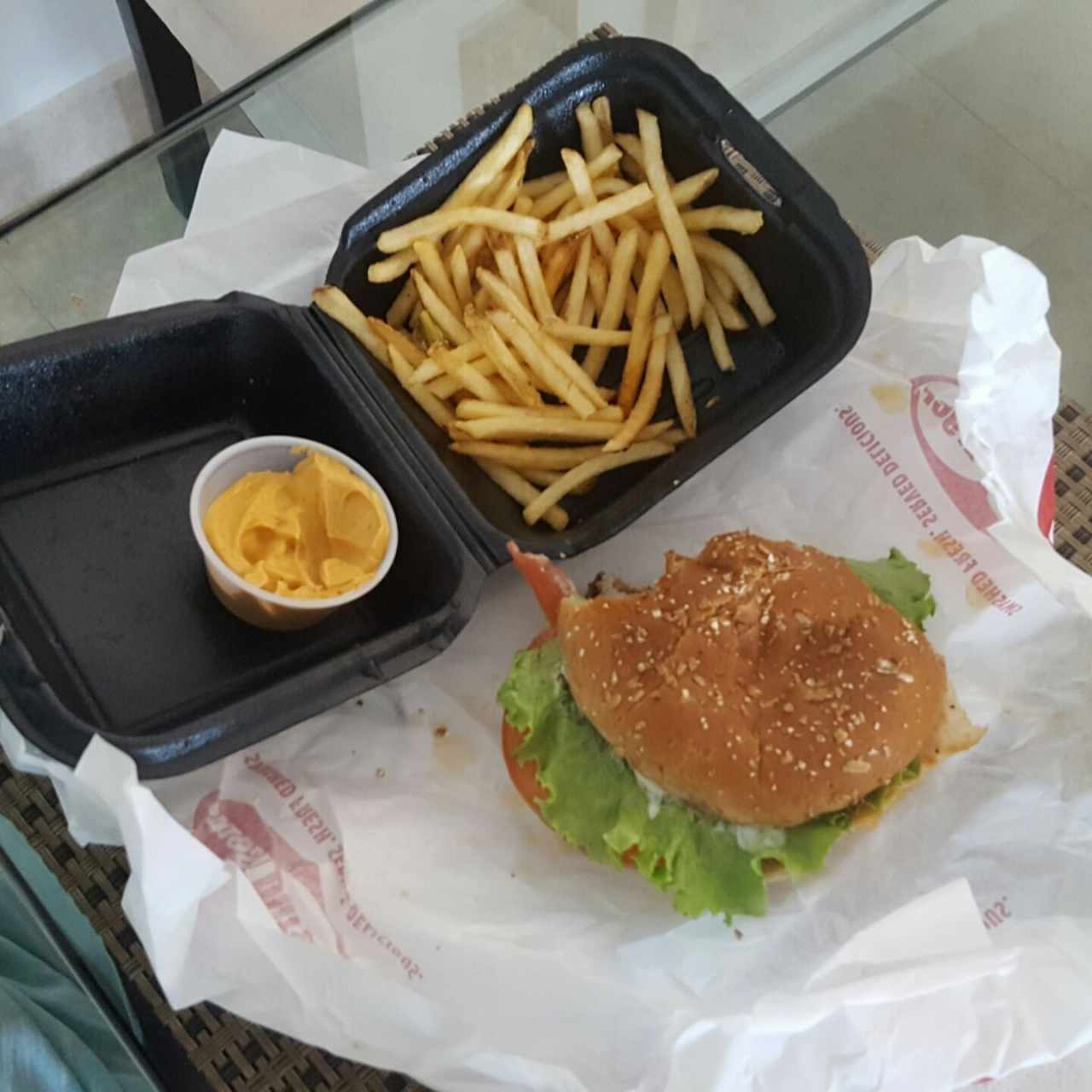 Smashburger con Papitas