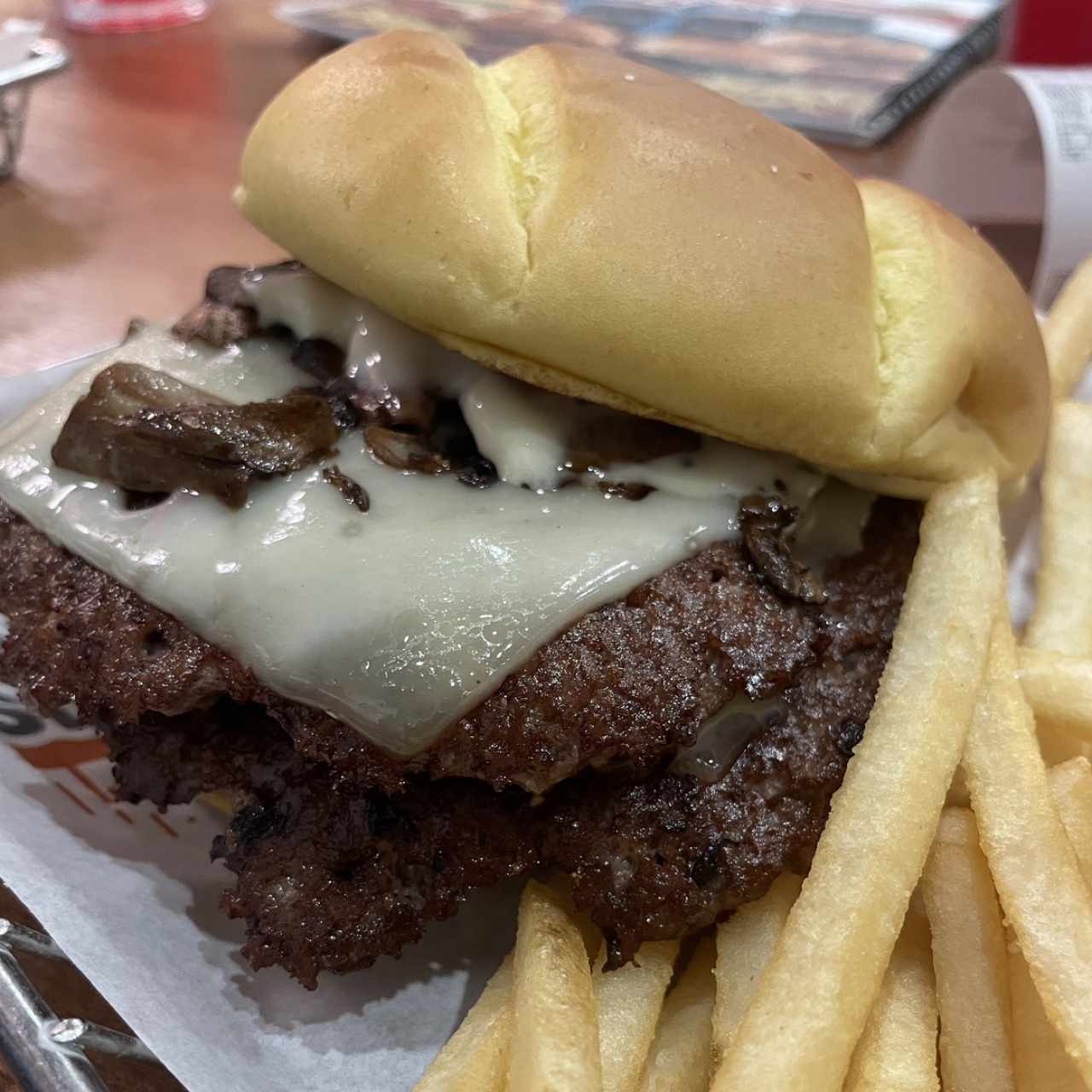 Hamburguesas - Mushroom Swiss