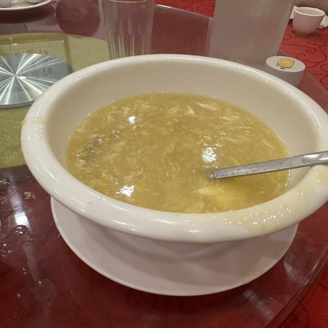 Sopa de crema de maíz con pollo