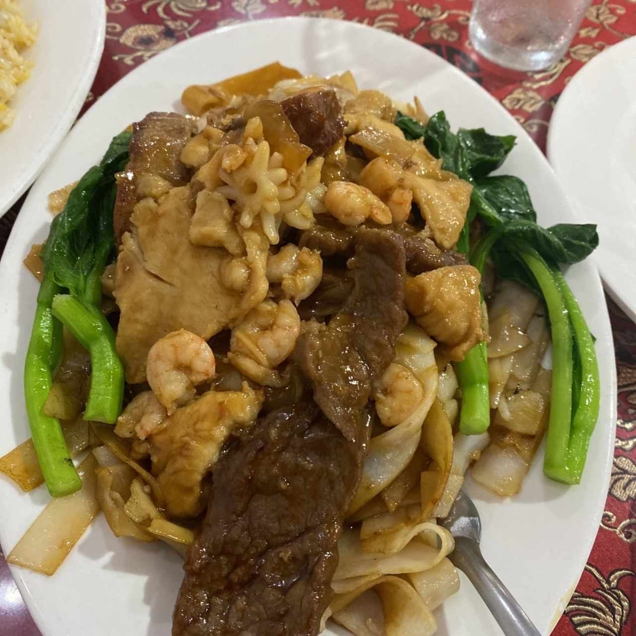 Chow Fun con Combinación Estilo Chino