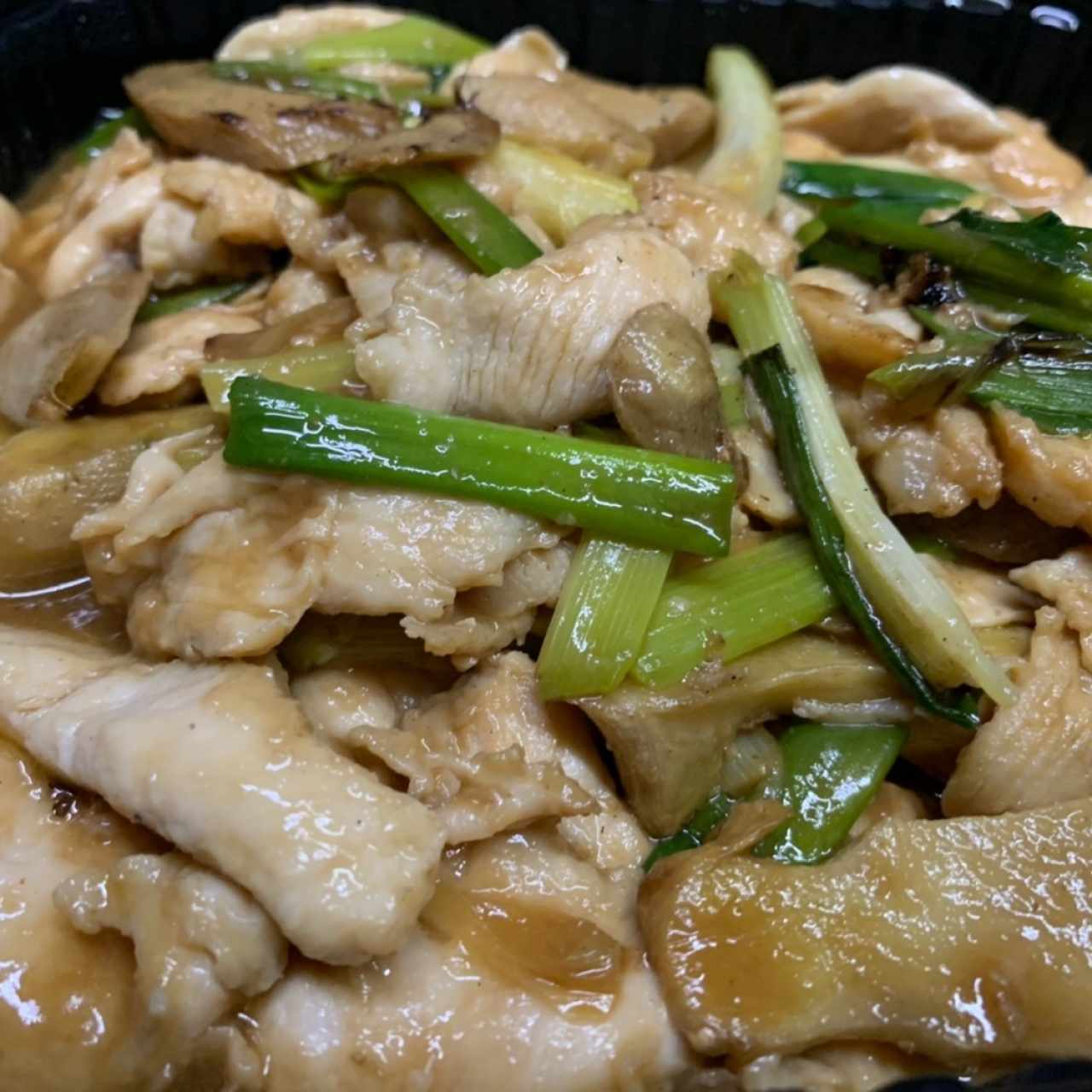 Filete de Pollo con Jengibre y Cebollina