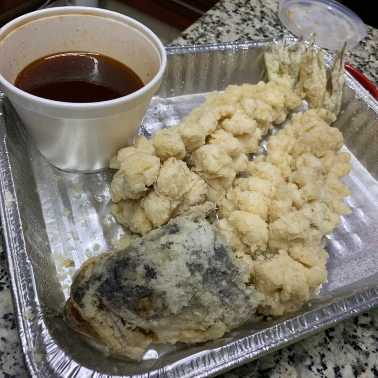 Robalo Racimo de Uvas con Salsa Agridulce