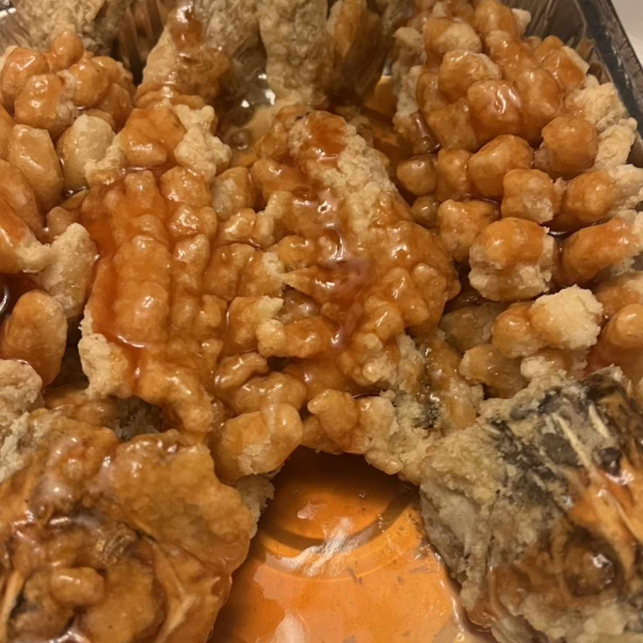 Robalo Racimo de Uvas con Salsa Agridulce