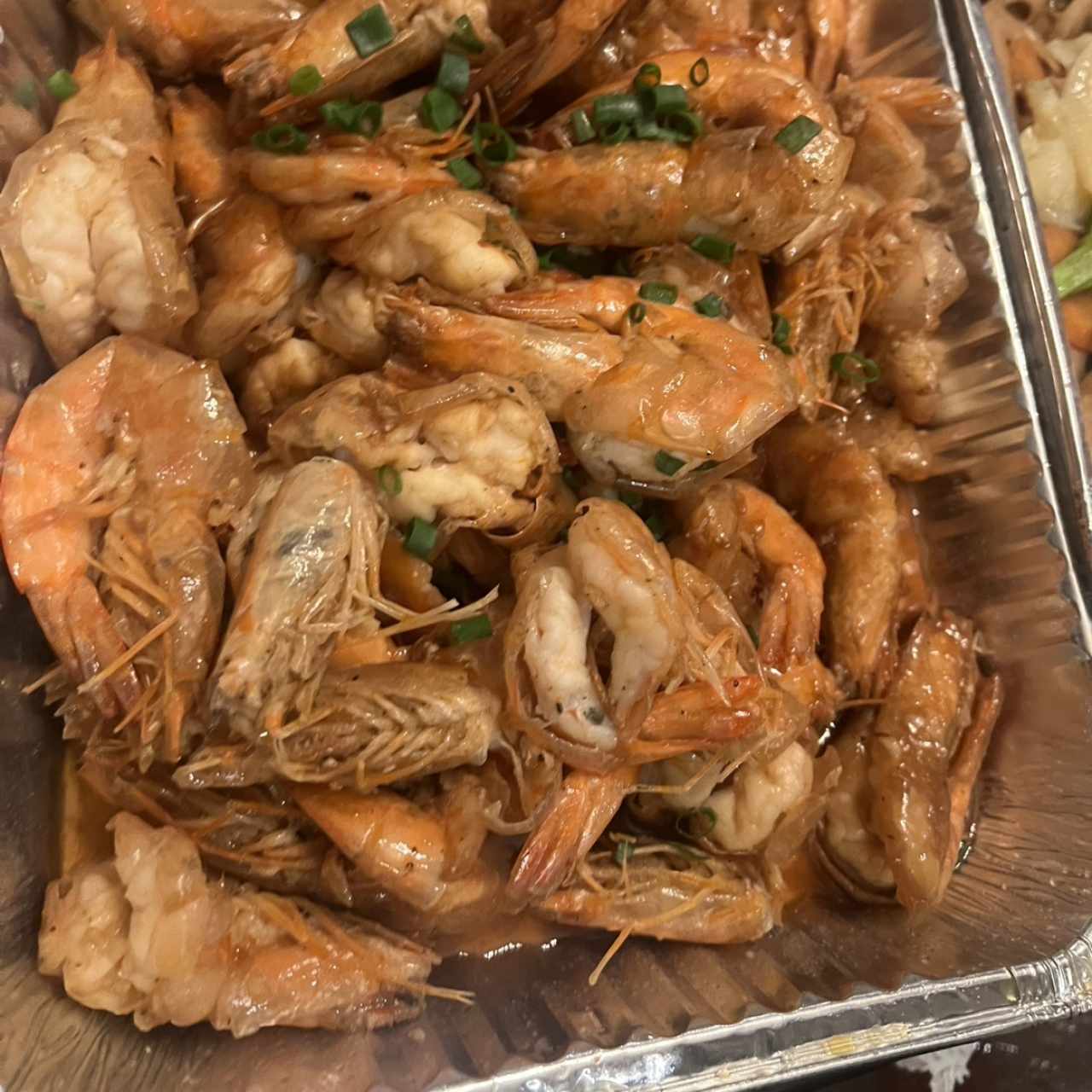 Langostino Frito salteado con Cascara