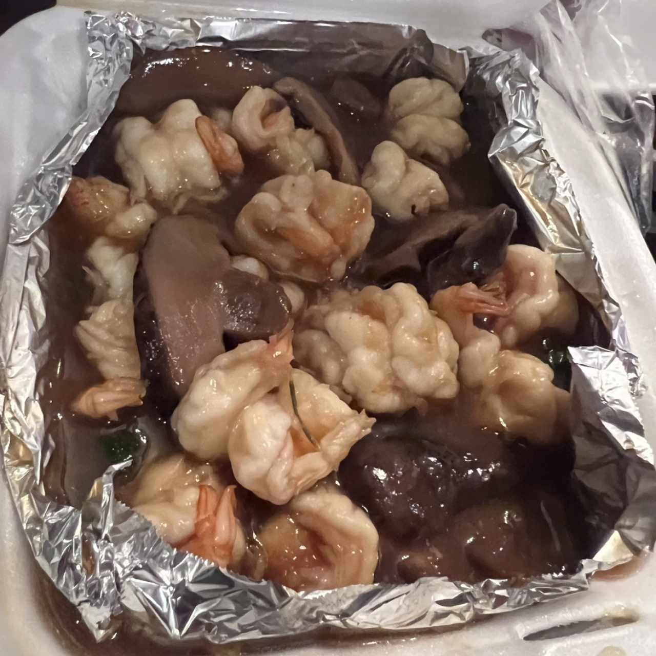 Langostino con Salsa de Ostion
