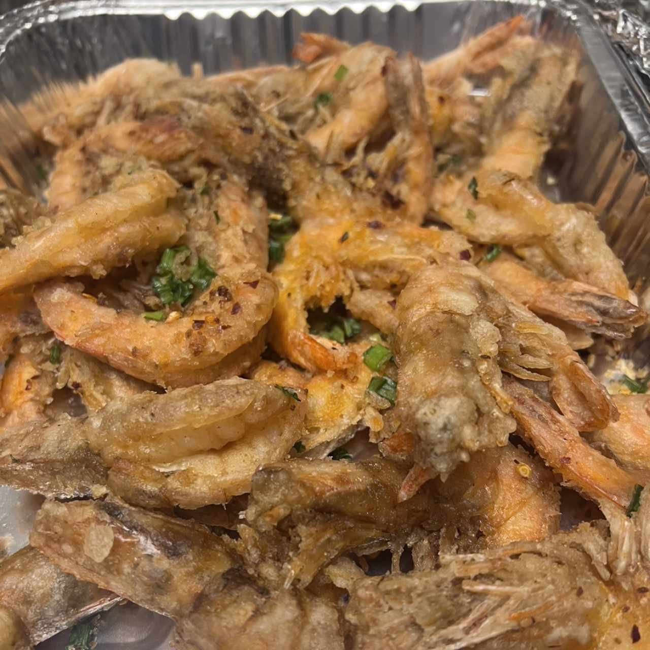 Langostino Frito salteado con Cascara