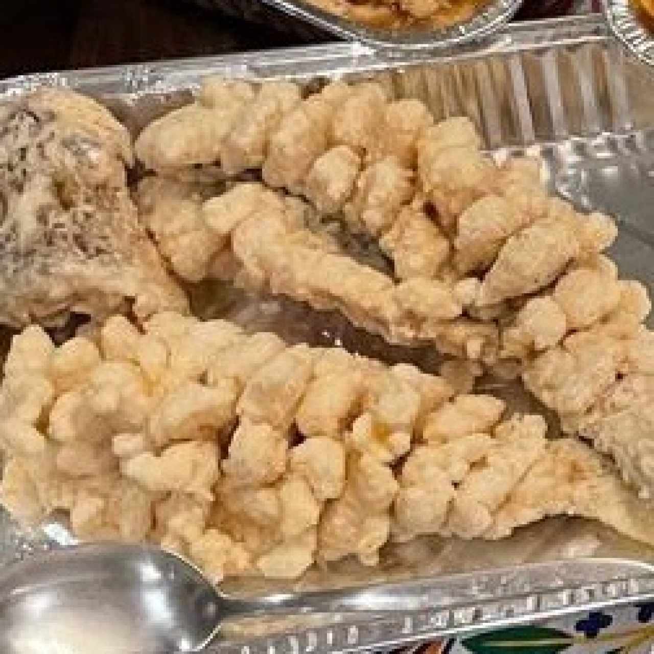Robalo Racimo de Uvas con Salsa Agridulce