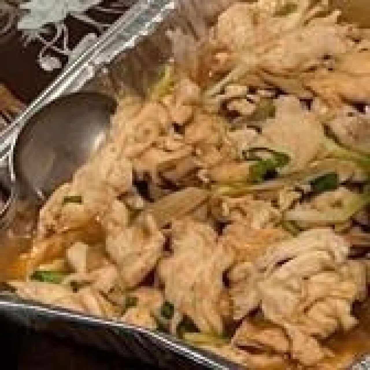 Filete de pollo con pepita y nue mixto